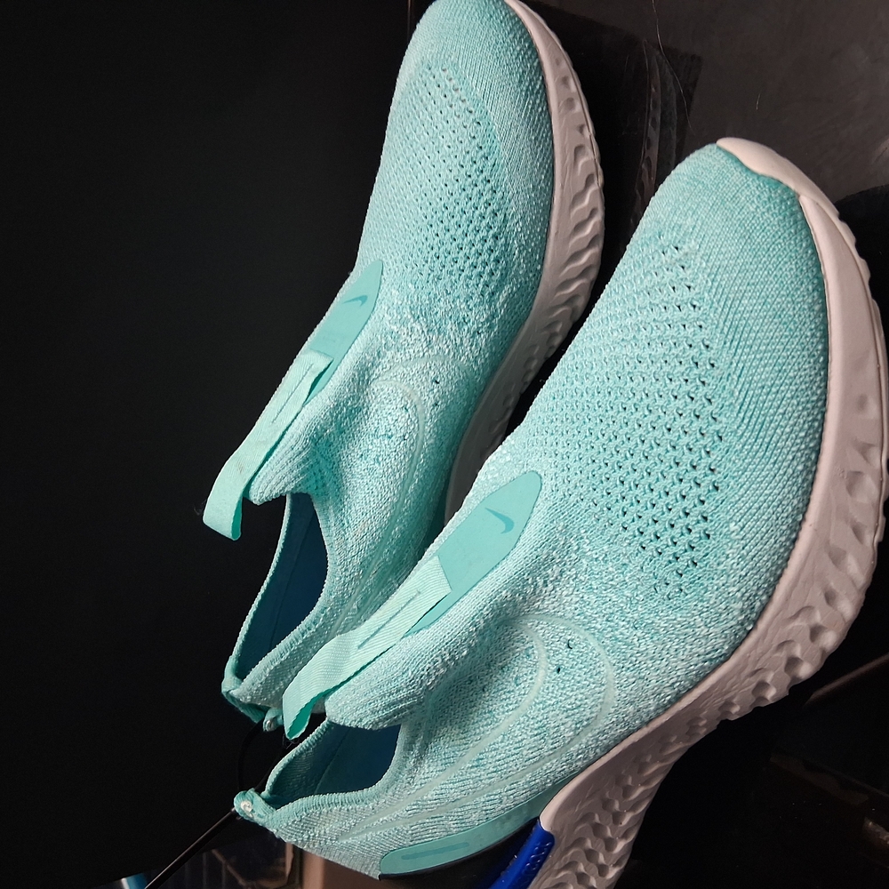 Nike Blue Athletic Shoes with Breathable Mesh